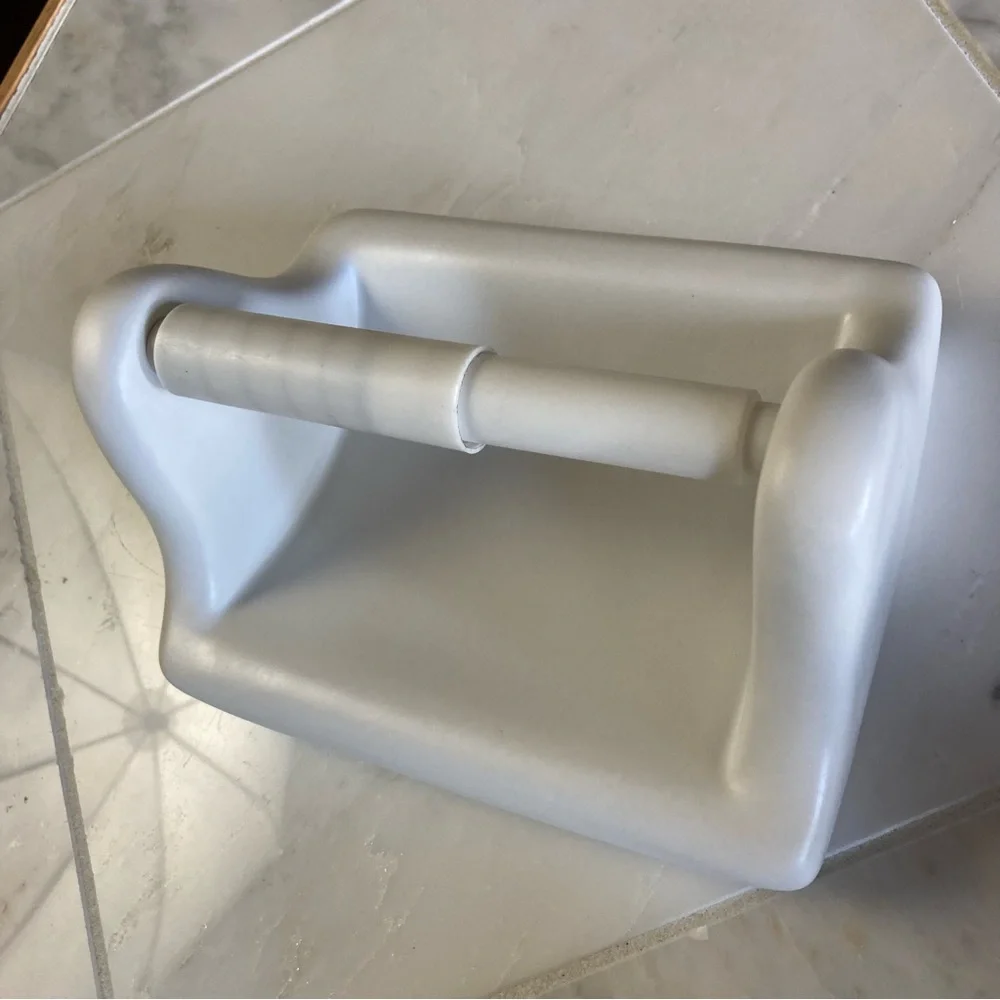 White Ceramic Wall-Mounted Toilet Paper Holder - Classic Bath Accessory